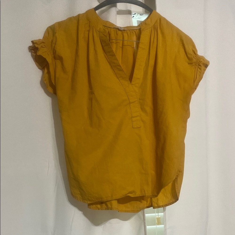 Pilcro -Anthropologie Women's Mustard Short-Sleeve V-Neck Top - Casual Everyday